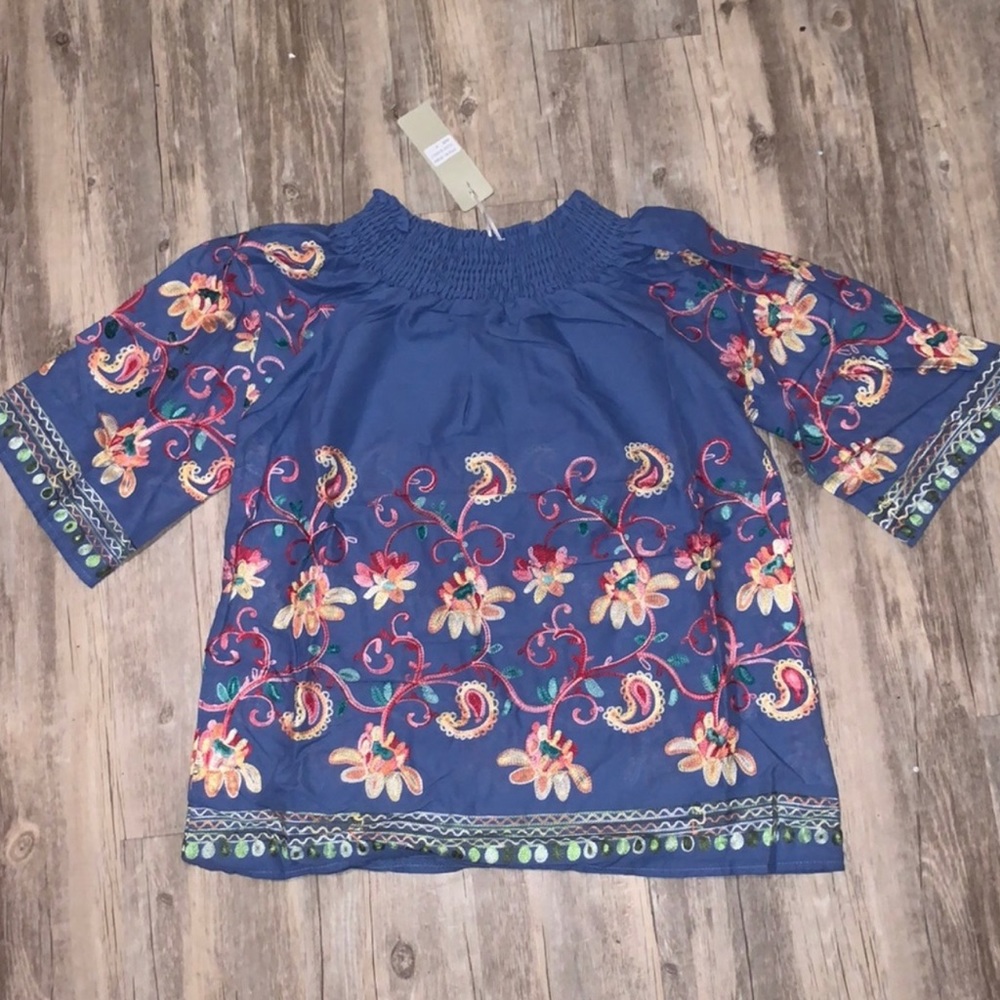 BLOUSE TOP - Picture 3 of 4